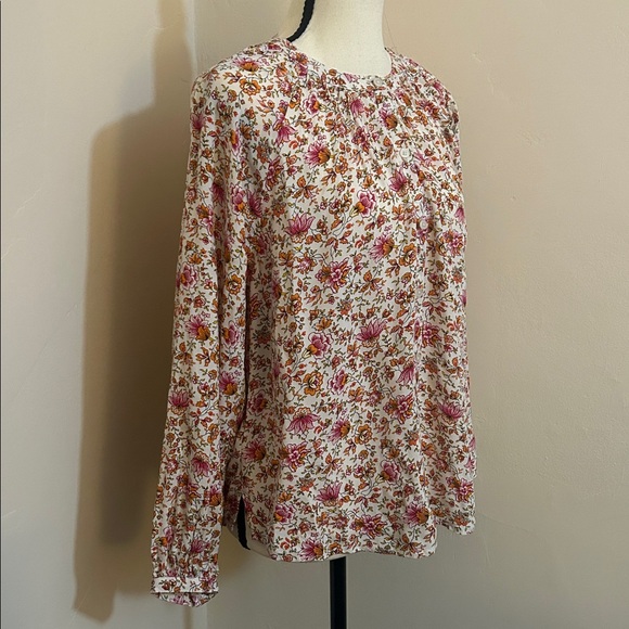 Old Navy Floral Boho Top. NWT. - Picture 4 of 14
